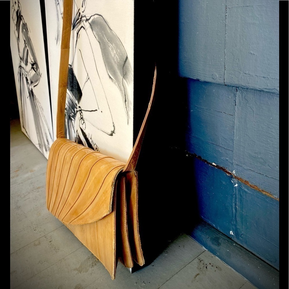 Vintage Camel Genuine Eel Skin Bag - Picture 2 of 7